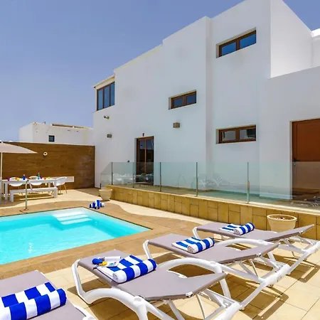 Villa Tisalaya By Puerto del Carmen (Lanzarote)